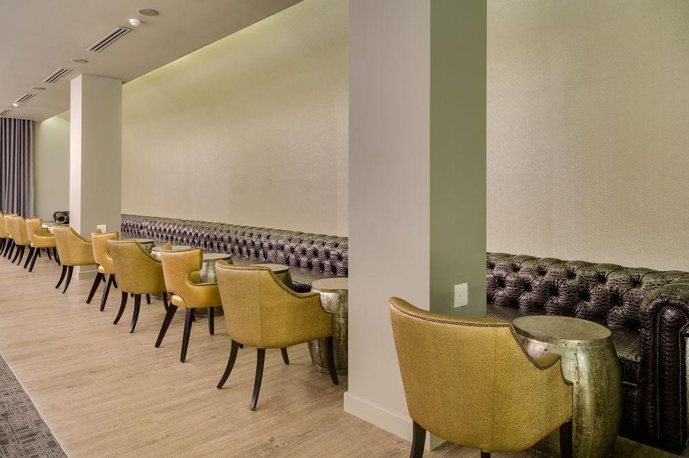 Protea Hotel Fire & Ice! By Marriott Pretoria Menlyn المظهر الخارجي الصورة
