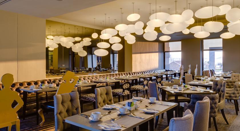 Protea Hotel Fire & Ice! By Marriott Pretoria Menlyn المظهر الخارجي الصورة