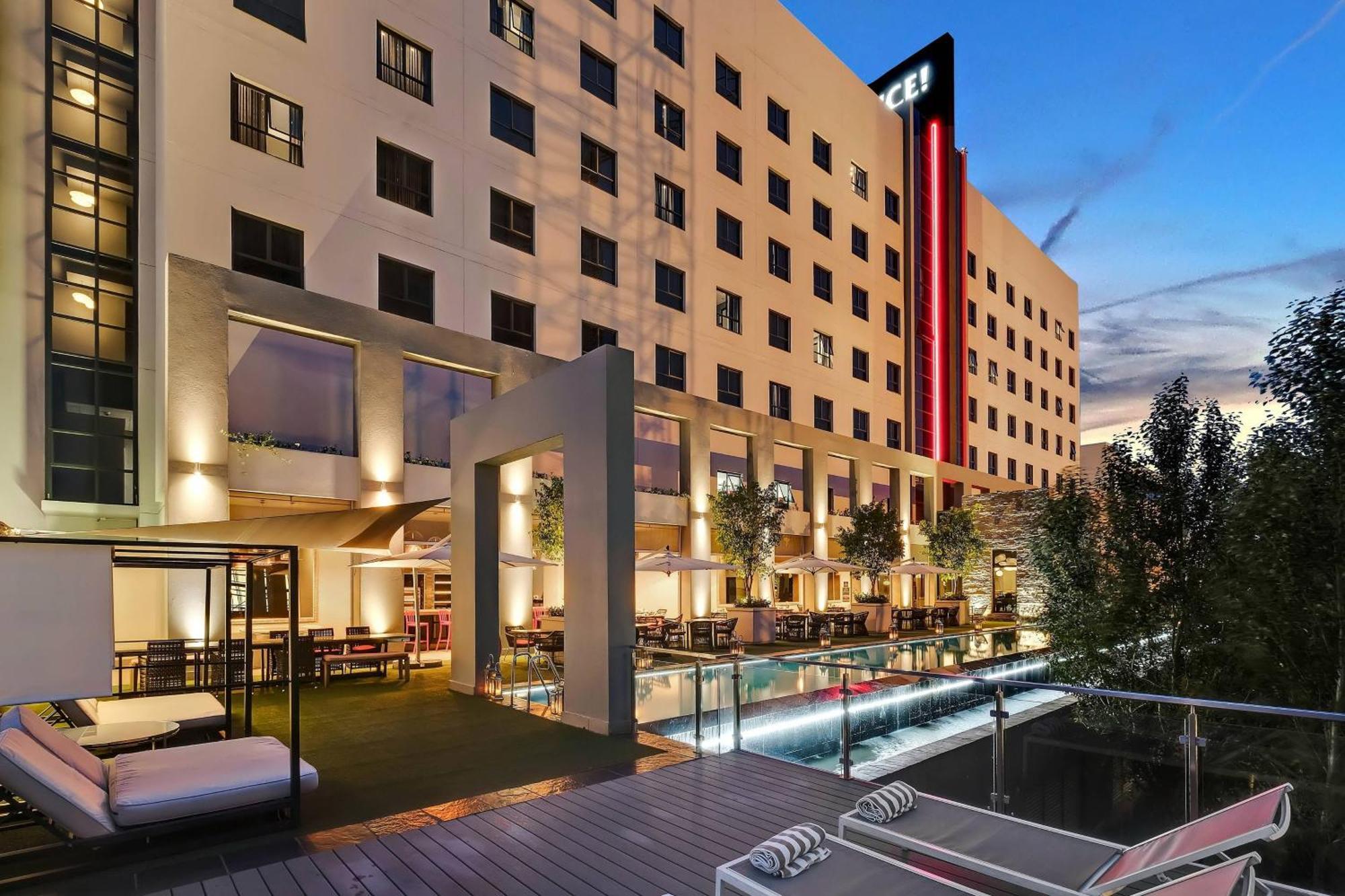 Protea Hotel Fire & Ice! By Marriott Pretoria Menlyn المظهر الخارجي الصورة