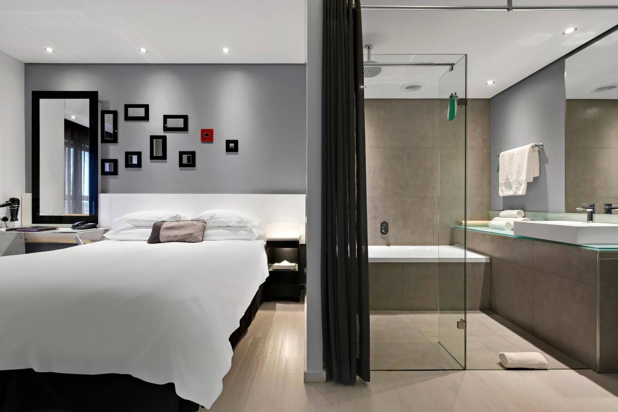 Protea Hotel Fire & Ice! By Marriott Pretoria Menlyn المظهر الخارجي الصورة