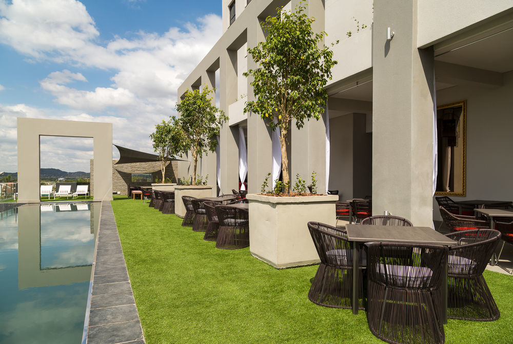 Protea Hotel Fire & Ice! By Marriott Pretoria Menlyn المظهر الخارجي الصورة